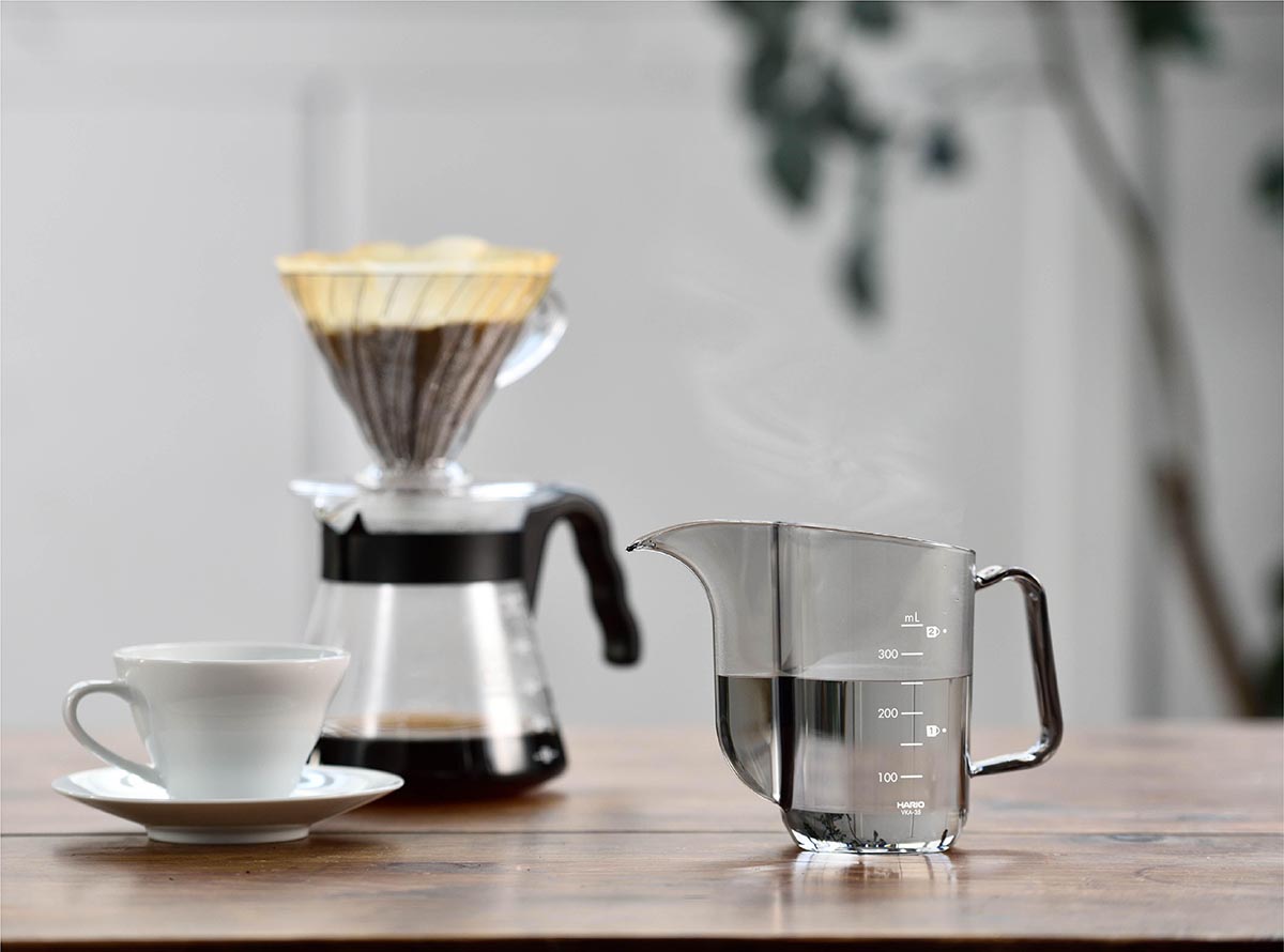 Hario V60 Coffee Dripper Set Transparent Black Size 02 + Hario V60 Drip Kettle AIR Bundle